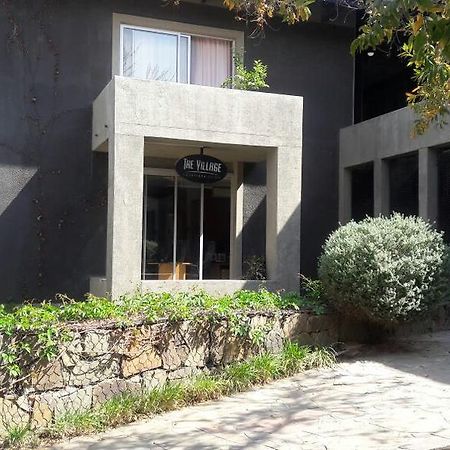 Village Executive Suites Windhoek Extérieur photo